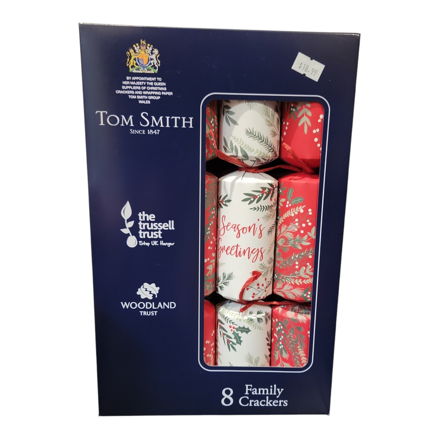 Pack 8 Tom Smith Charity Family Christmas Crackers Red & White Holly & Ivy 'Season's Greetings'