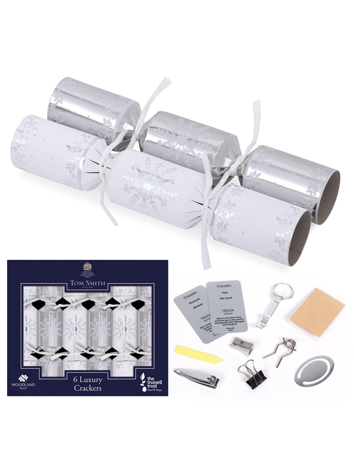 Tom Smith Pack 6 Luxury Mini Christmas Crackers White & Silver Snowflake Design